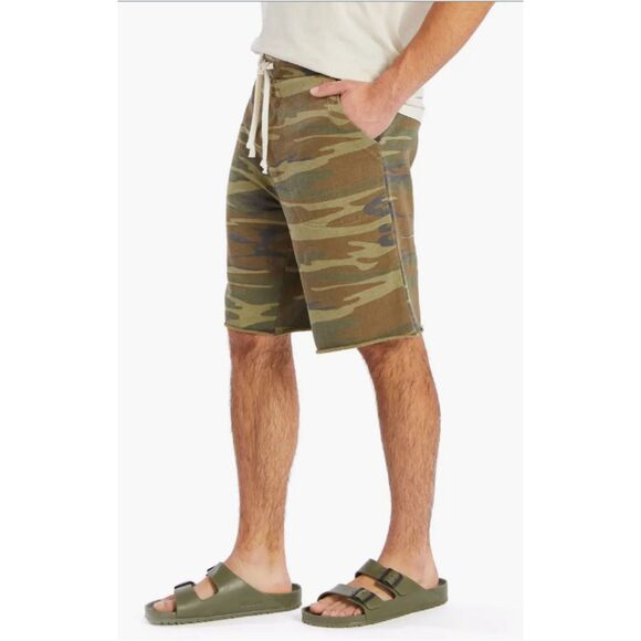 Men's Victory Washed French Terry Cutoff Shorts Alternative XL - Picture 3 of 3